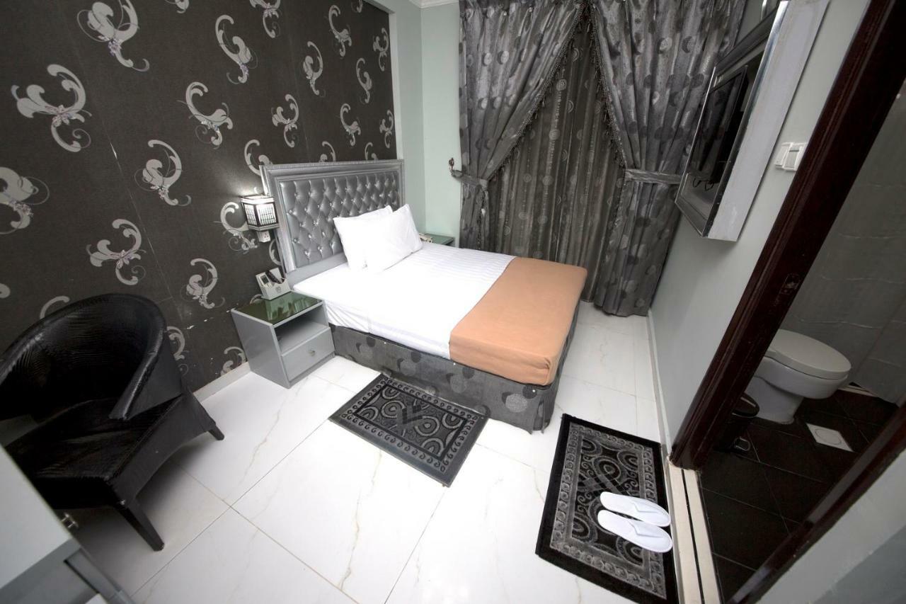 White Fort Hotel Dubaï Extérieur photo